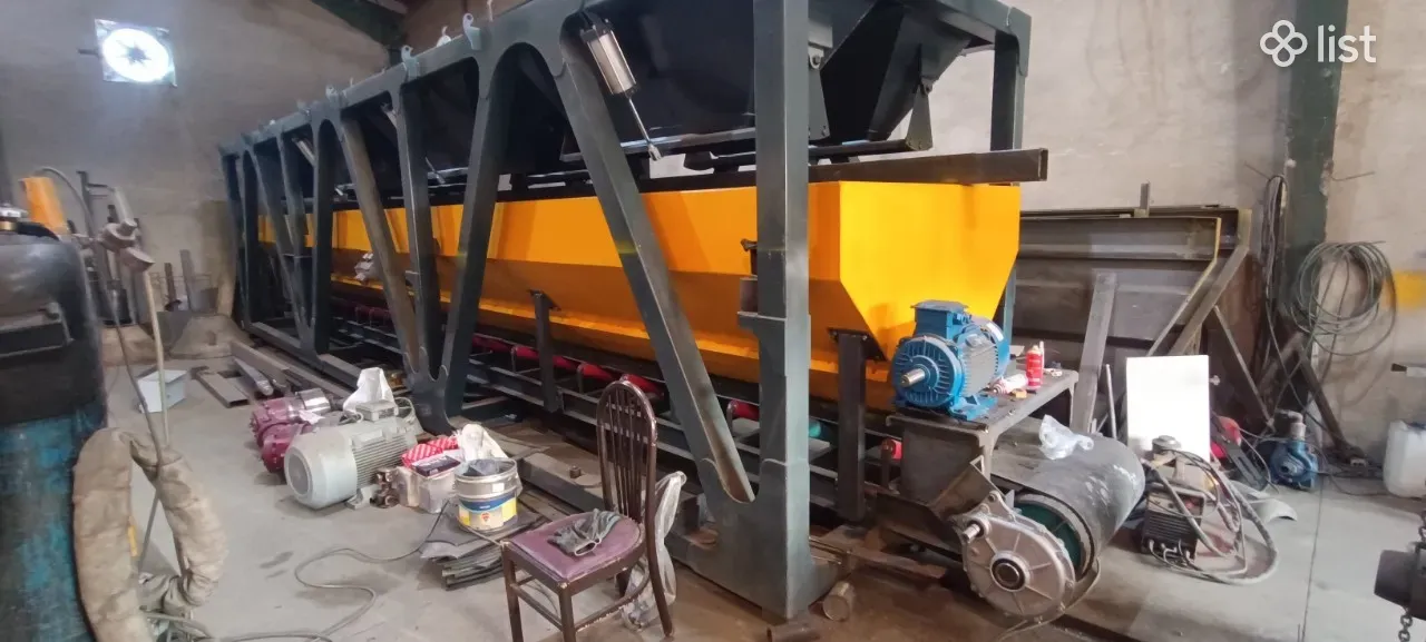 Metal Tank/Bunker for Concrete Mixer — 2