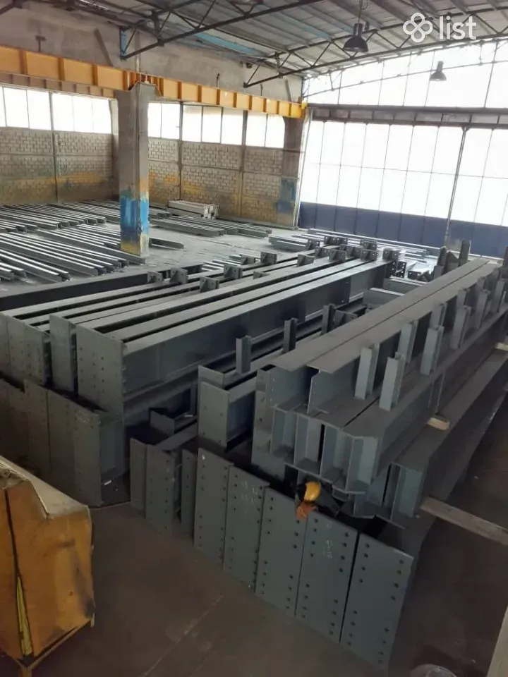 Մետաղական անգար կռանով և տելֆերով — 2